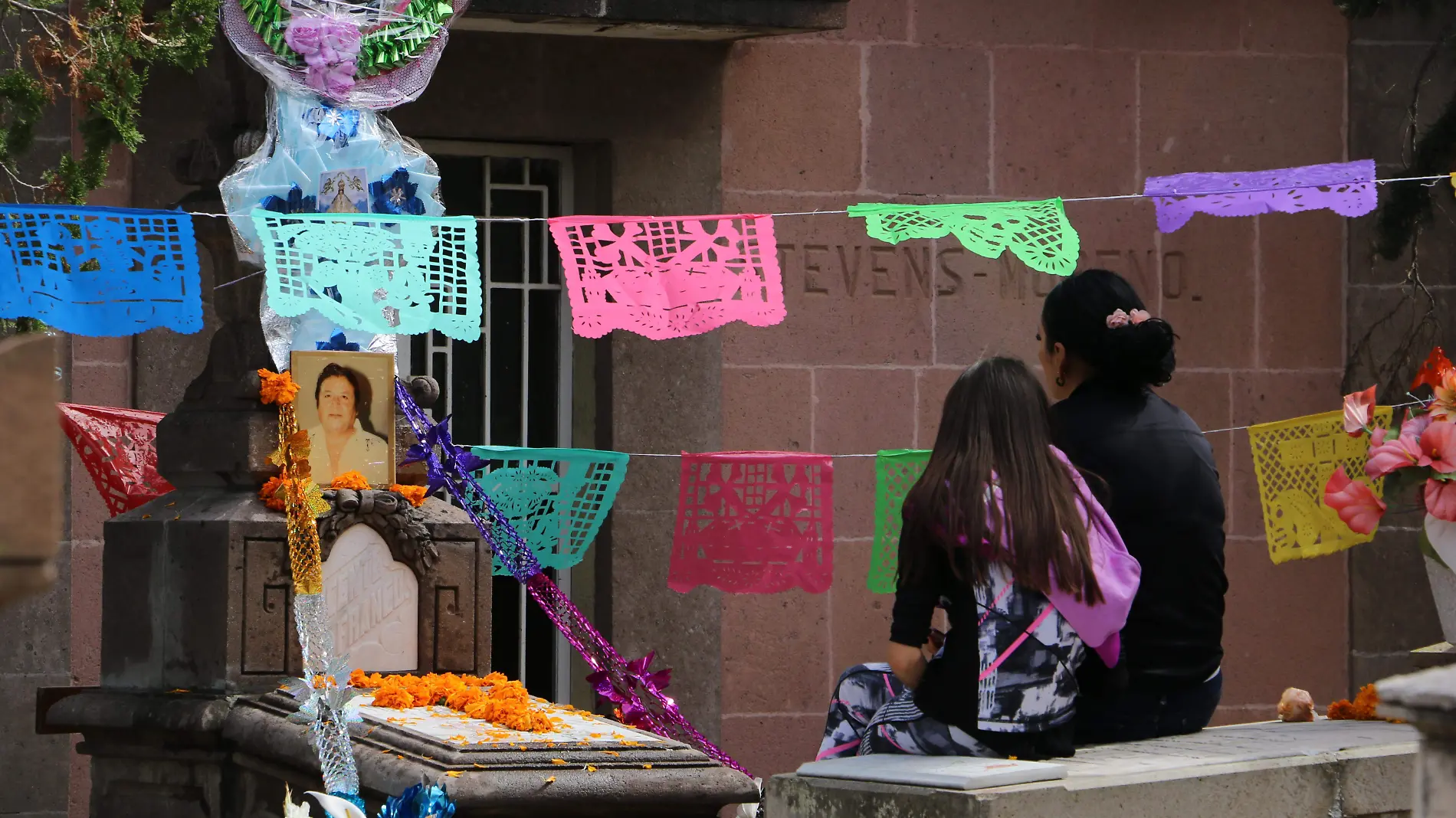 nota color dia de muertos en el saucito (2)